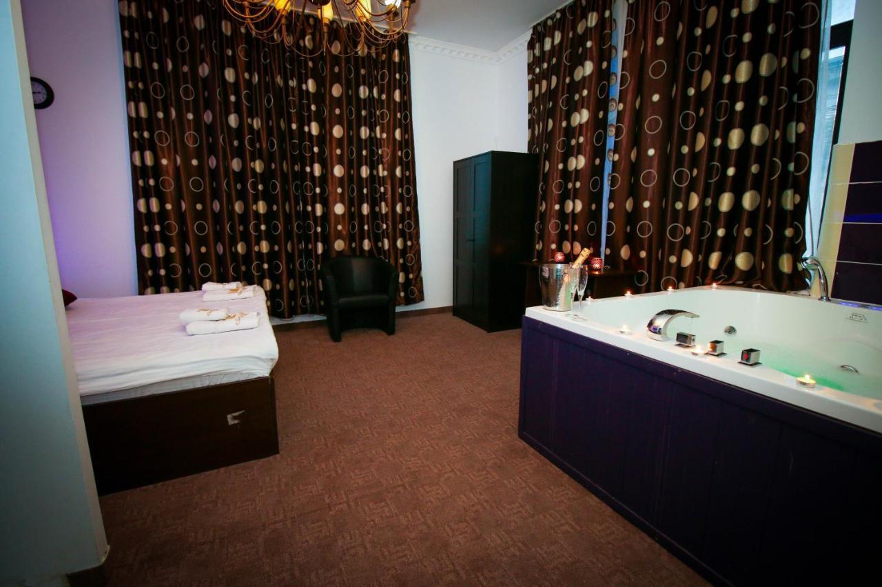 Karma Luxury Room Бухарест Экстерьер фото
